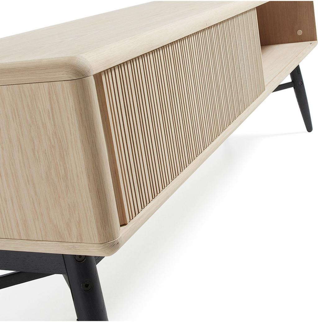 laforma hendrix laforma fernsehschrank hendrix eiche 160x45x55cm la forma laforma hendrix laforma fernsehschrank hendrix eiche 160x45x55cm la forma
